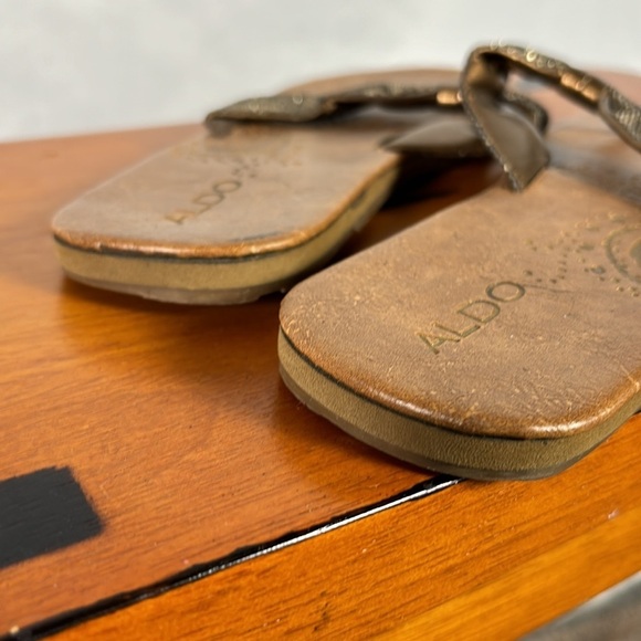 ALDO Flat Sandals - Picture 4 of 6